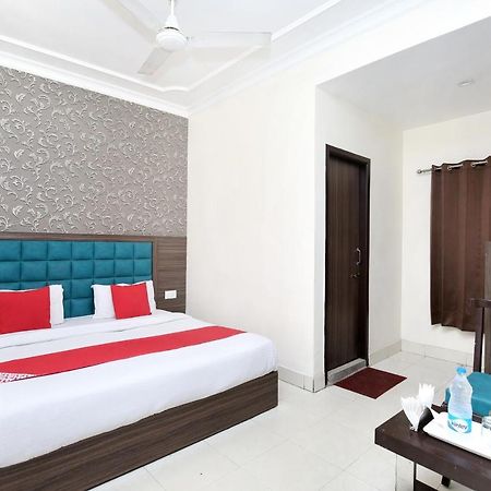 Oyo 12354 Hotel Sangreela Amritsar Eksteriør billede