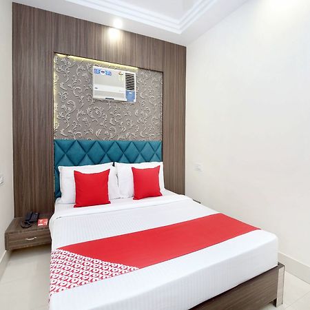 Oyo 12354 Hotel Sangreela Amritsar Eksteriør billede