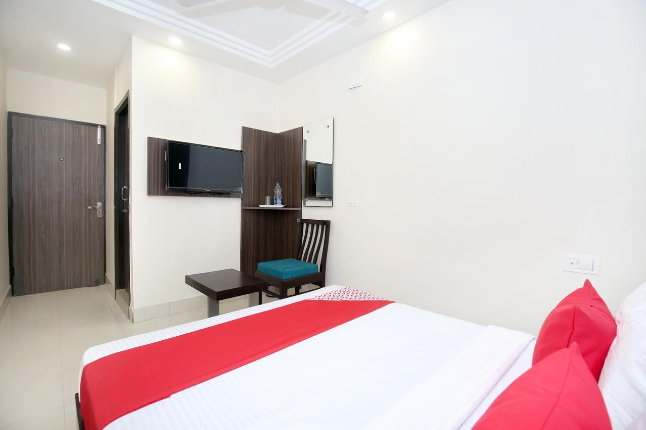 Oyo 12354 Hotel Sangreela Amritsar Eksteriør billede