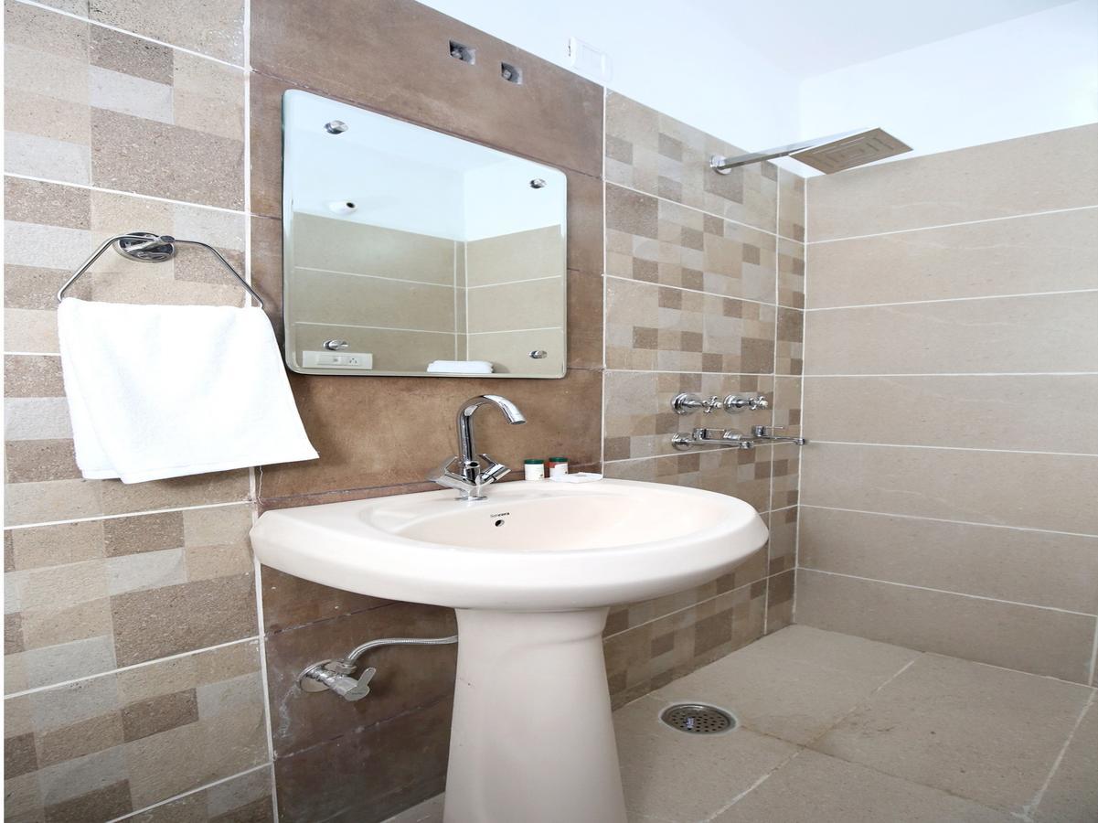 Oyo 12354 Hotel Sangreela Amritsar Eksteriør billede