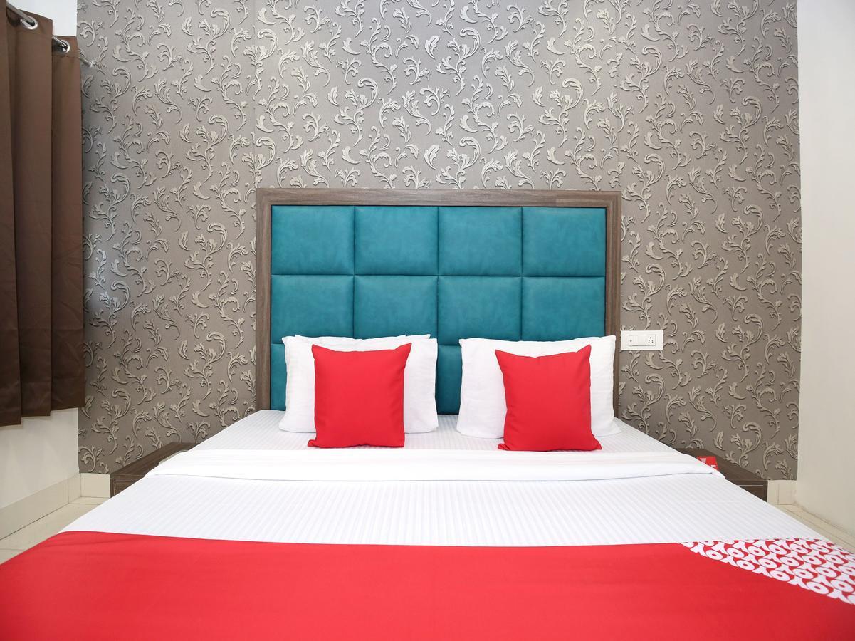 Oyo 12354 Hotel Sangreela Amritsar Eksteriør billede